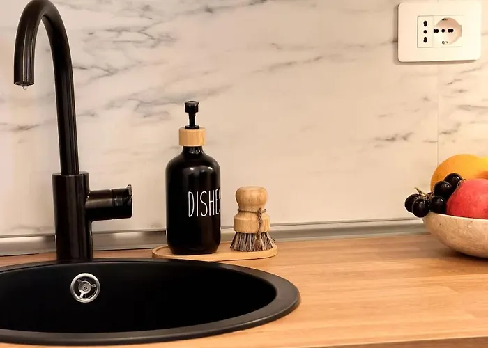 Apartment Kaizen The Barista 3br With Coffee Station Rom
